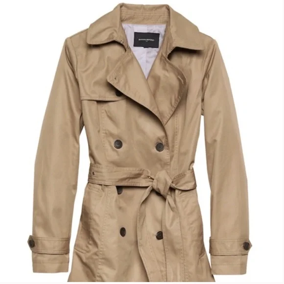 Banana Republic Factory Tan Women's Trench Coat - Picture 10 of 11